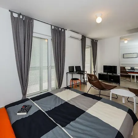 Vila Vlasta * Jelsa (Hvar)