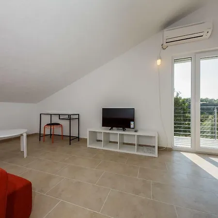 Vila Vlasta דירה ילסה